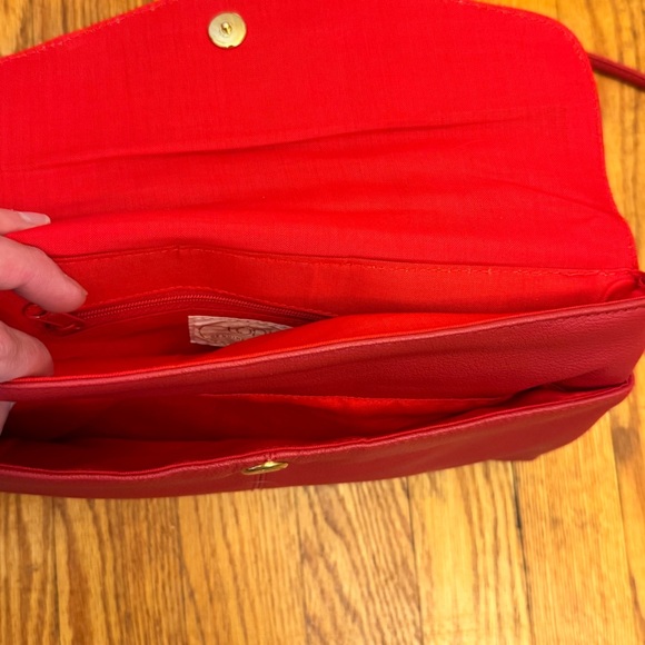 Toni Genuine Leather Elegant Red Shoulder Crossbody Women’s Purse - Picture 4 of 11